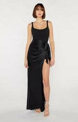Women Marian Gown Black