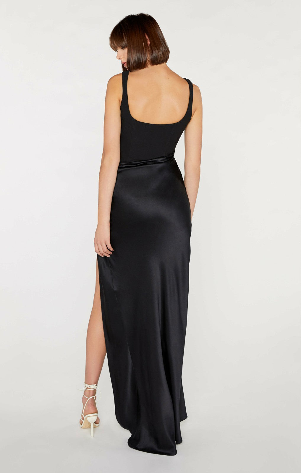Women Marian Gown Black