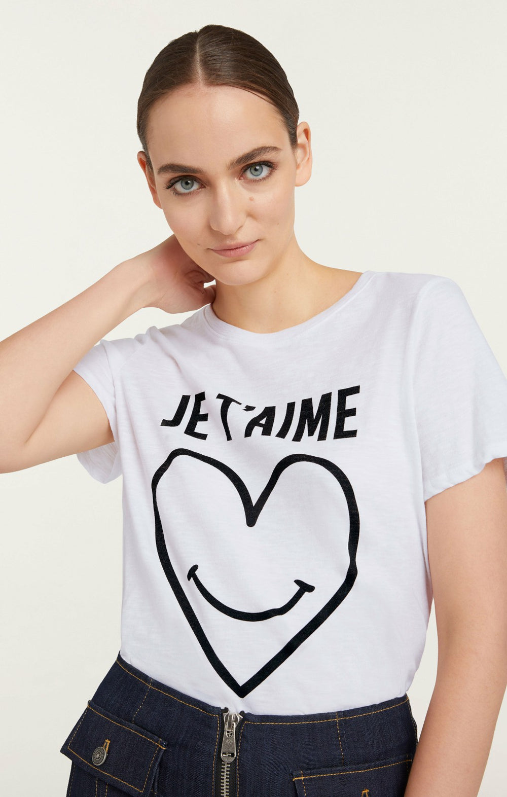 Women Smiling Heart Tee White