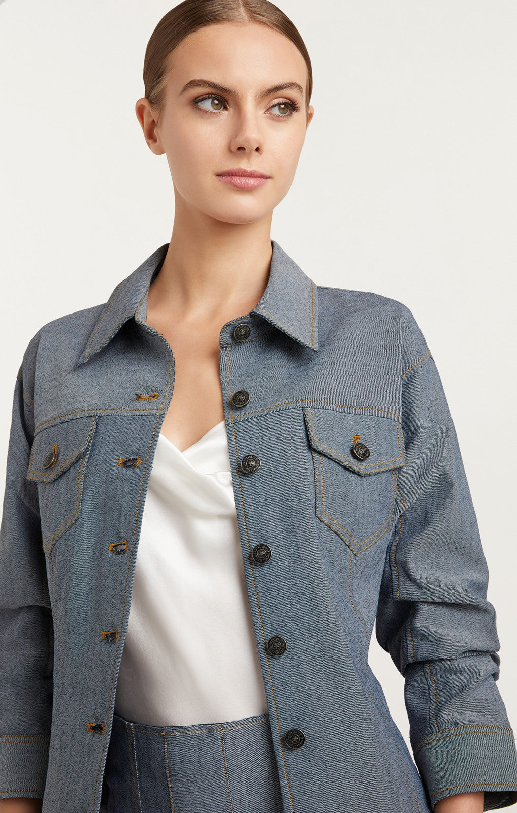 Women Reverse Denim Scrunched Canyon Jacket Light Indigo