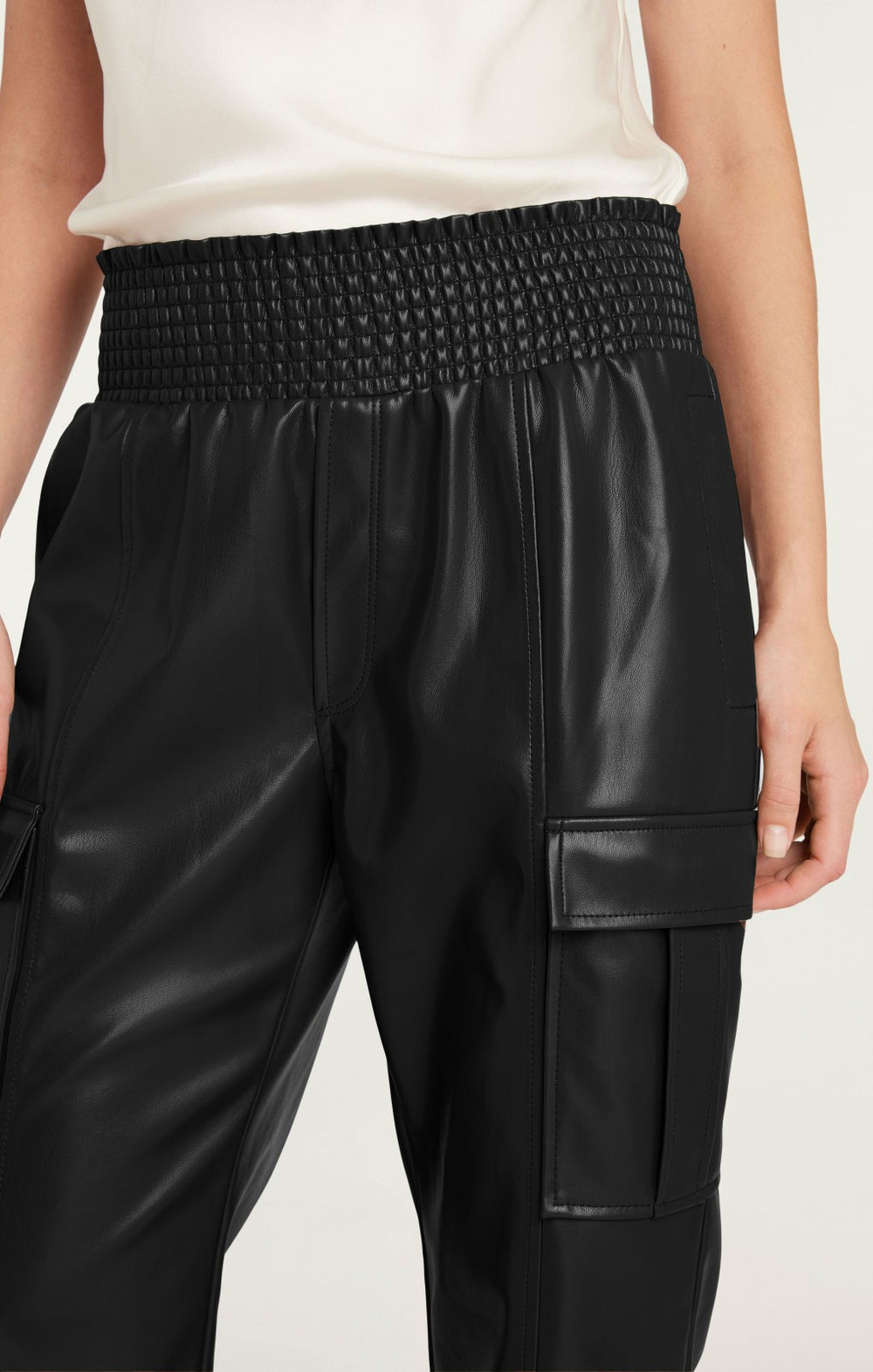 Women Lite Vegan Leather Jenning Pants Black