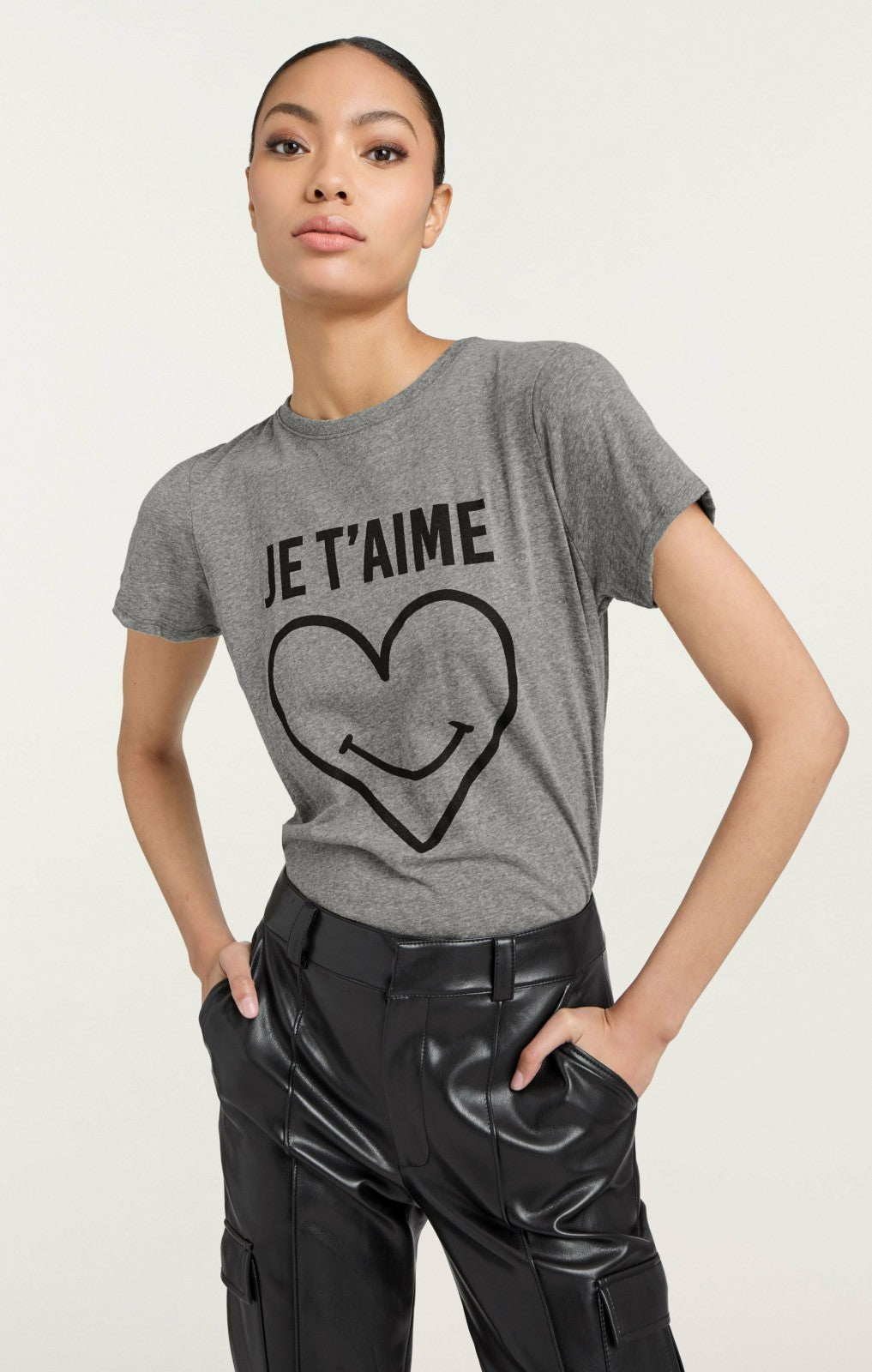 Women Smiling Heart Tee Heather Grey/Black