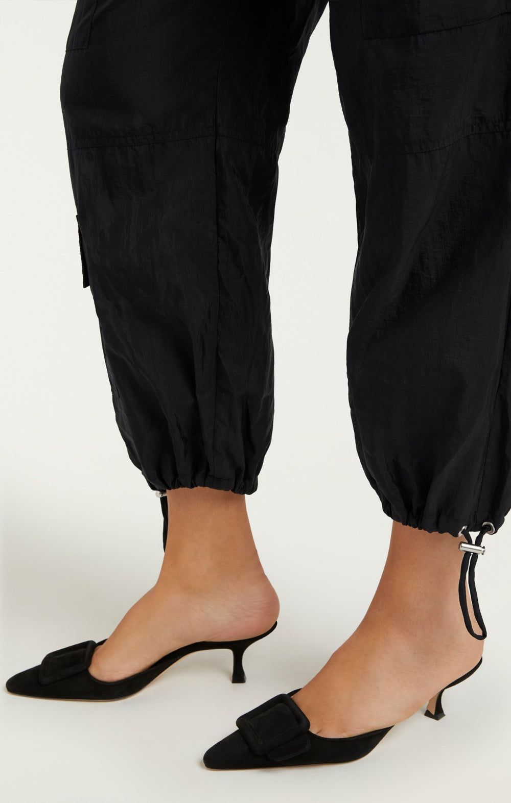 Women Nitsan Parachute Pant Black