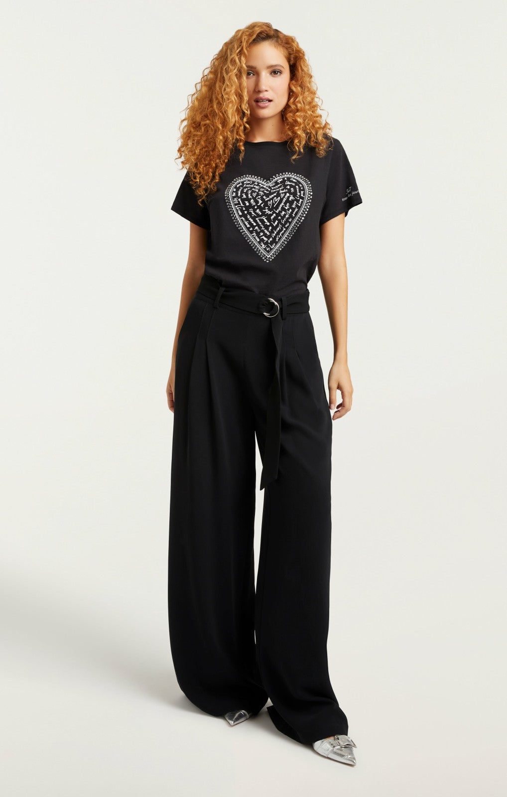 Women Rhinestone Love Letter Heart Tee Black/White
