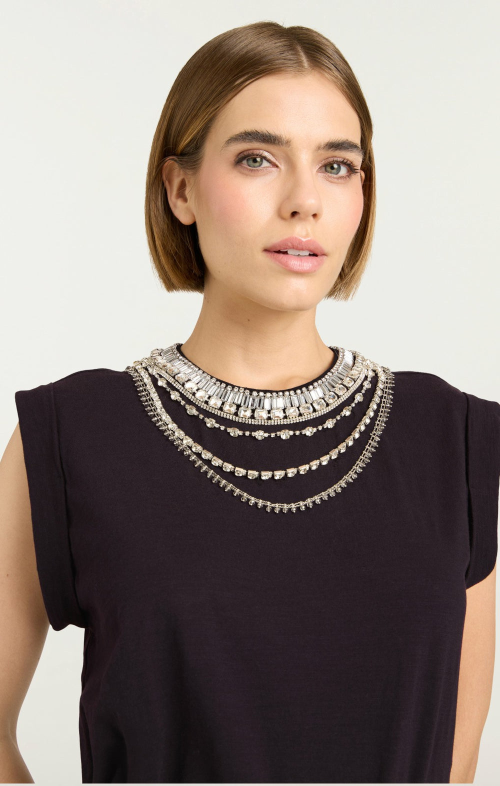 Women Layered Necklace Bella Tee Black