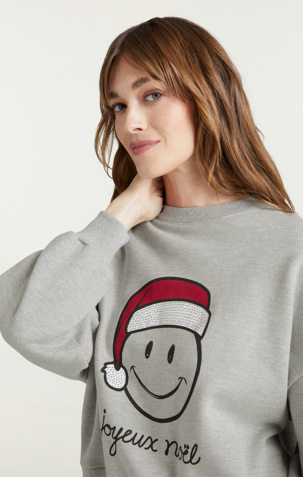 Women Heatset Smiley Joyeux Brandy Pullover Heather Grey/Black