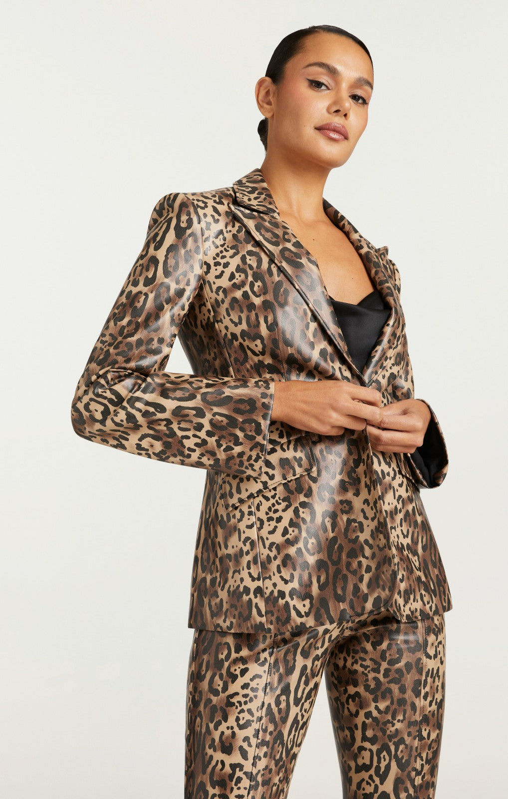 Women Leopard Vegan Leather Cheyenne Blazer Black/Sahara