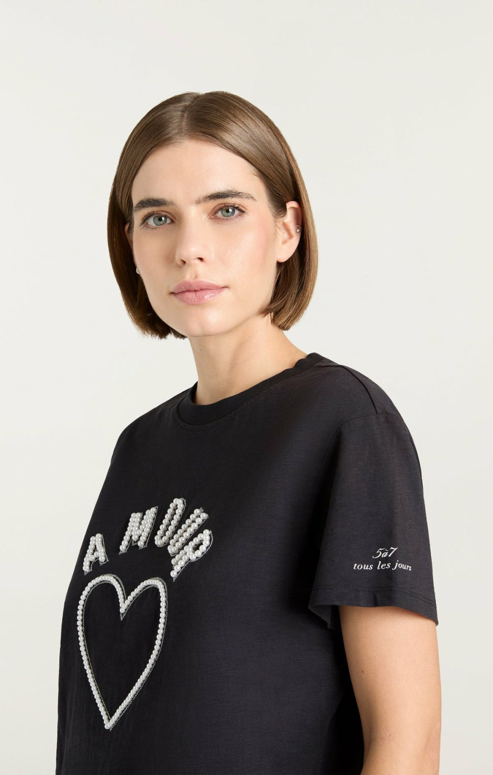Women Pearl Amour Tee Black/White
