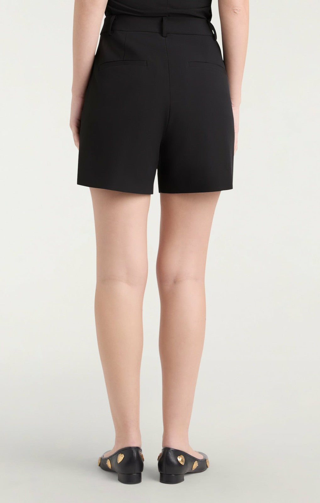 Women Kallen Short Black