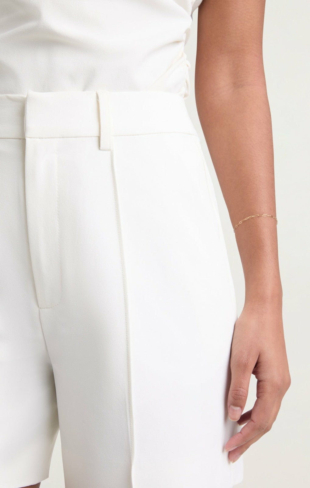 Women Kallen Short Ivory