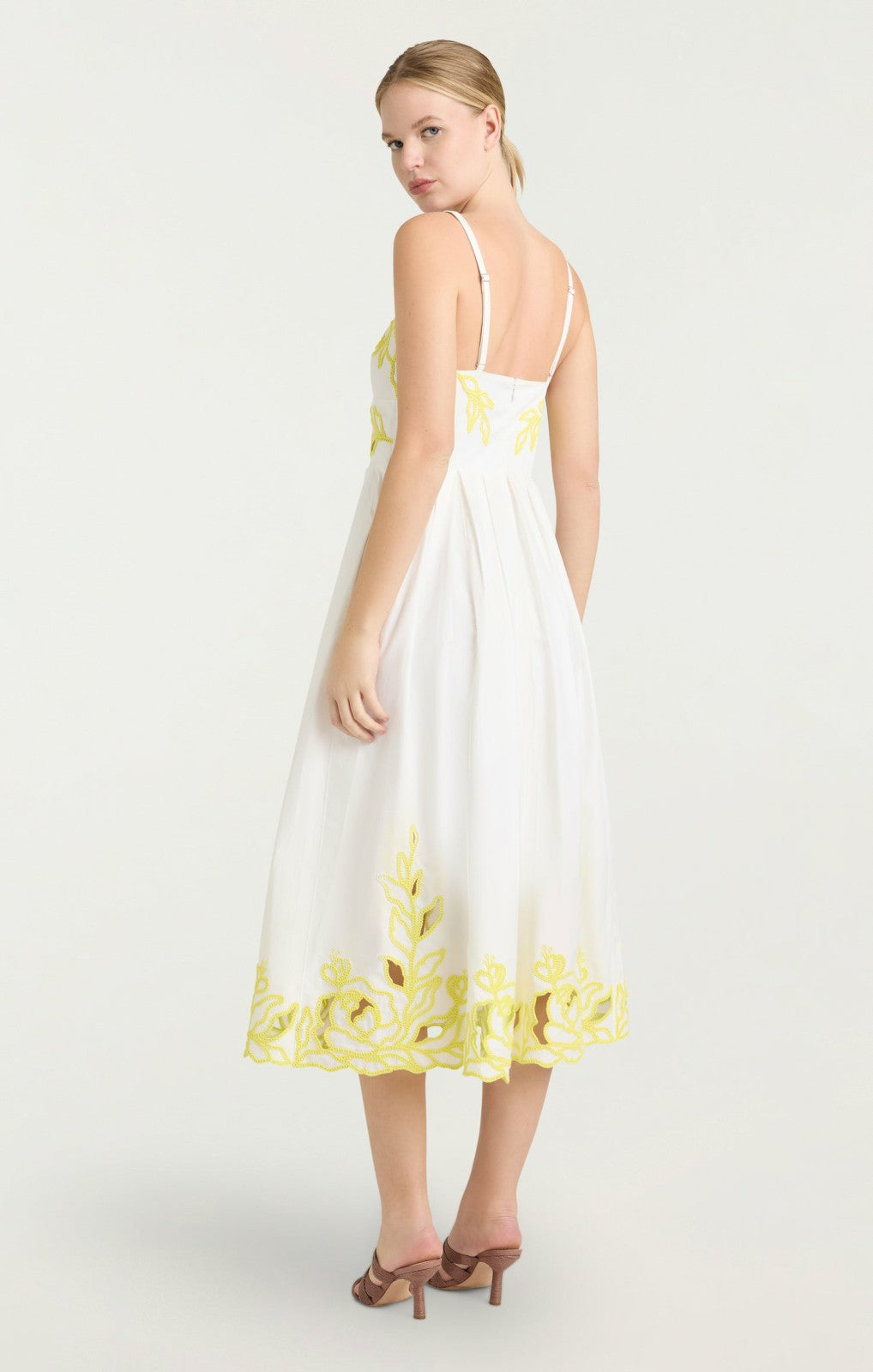 Women Trailing Peonies Maude Dress White/Golden Glow
