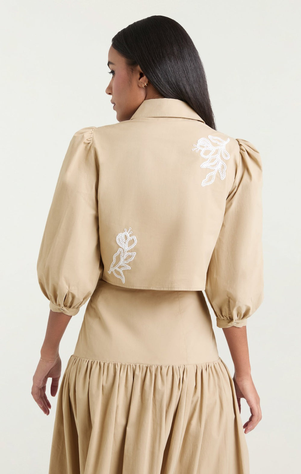 Women Trailing Peonies Tilda Top Khaki/White