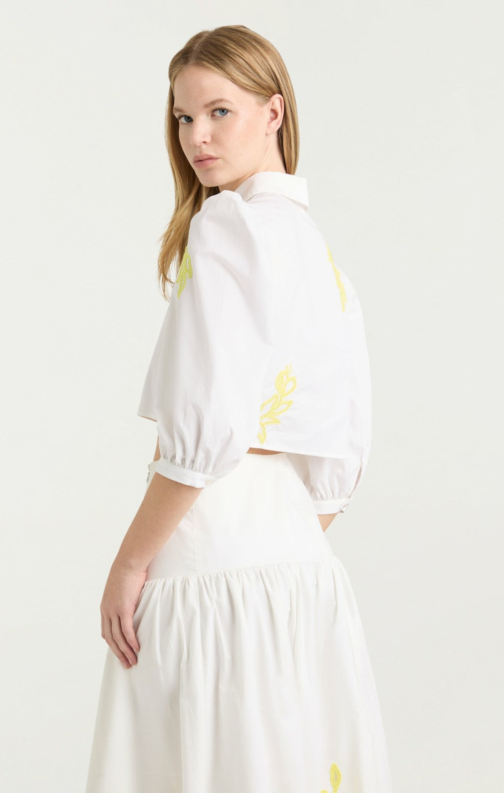 Women Trailing Peonies Tilda Top White/Golden Glow