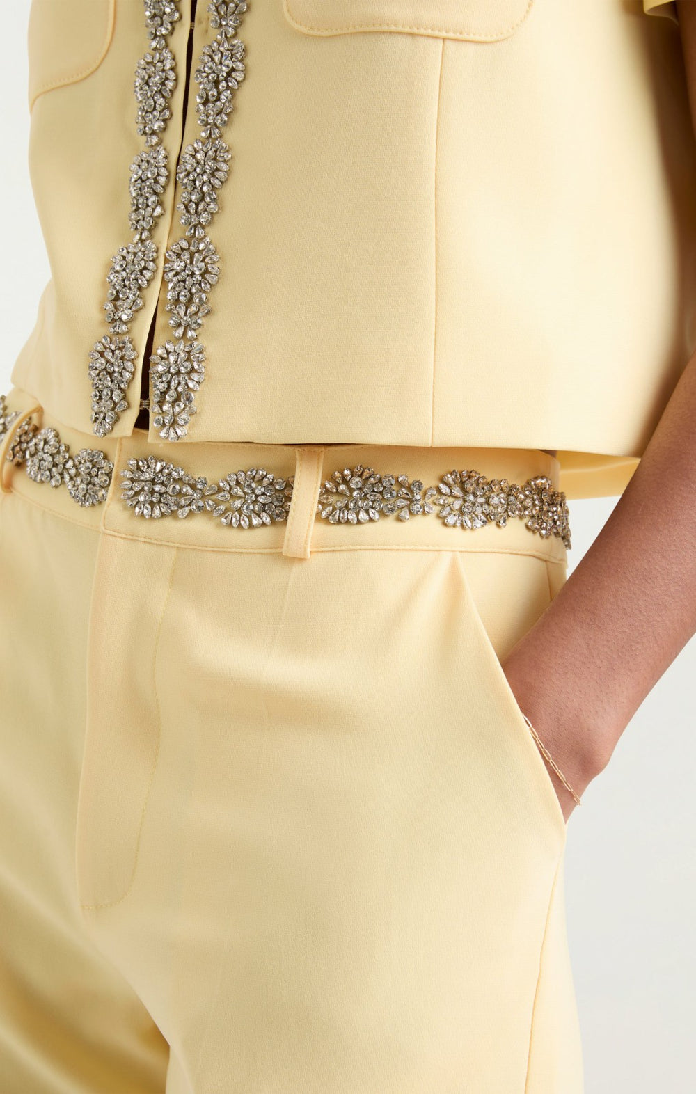 Women Samina Short Butter