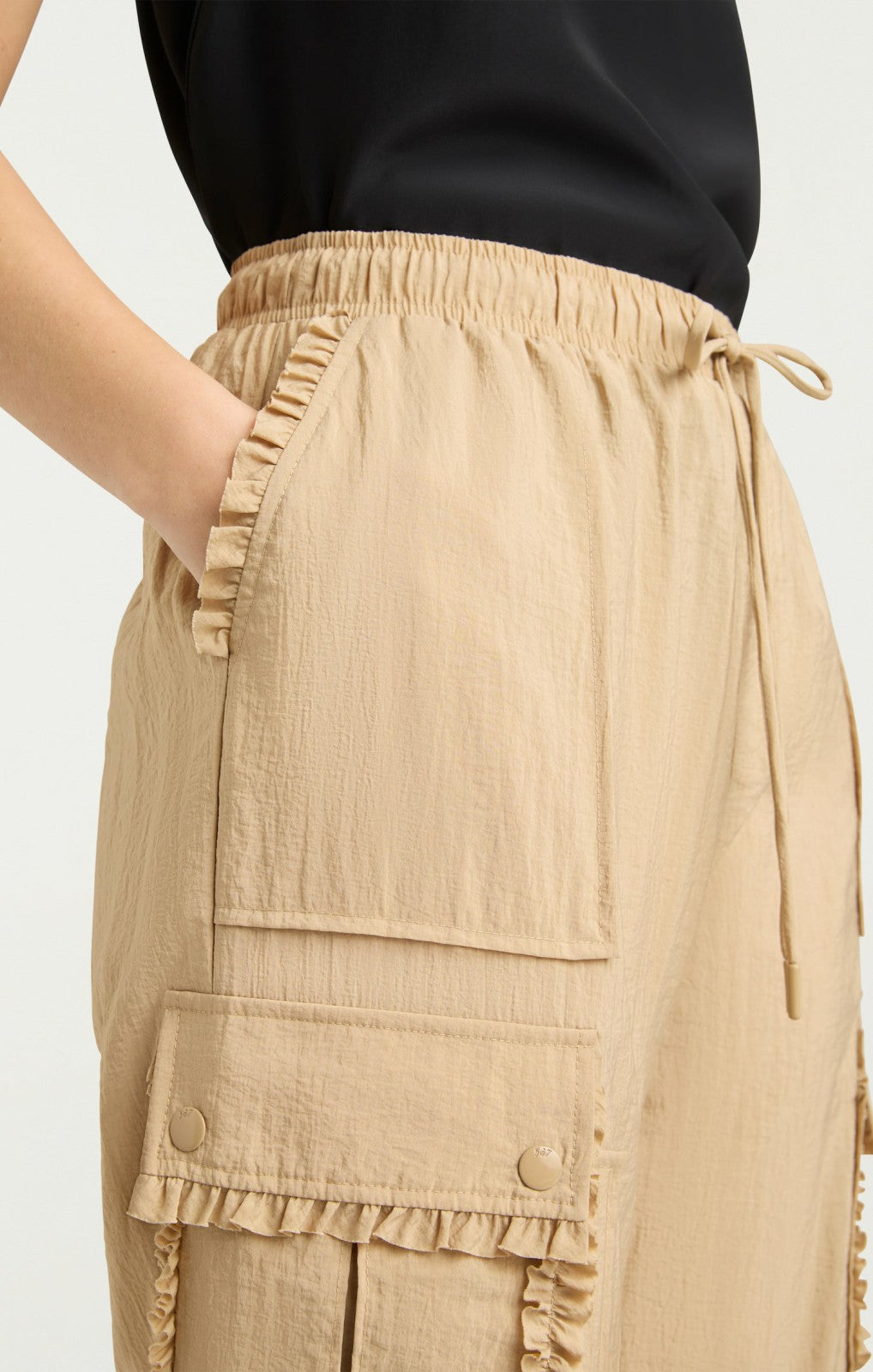 Women Ruffle Nitsan Parachute Pant Khaki