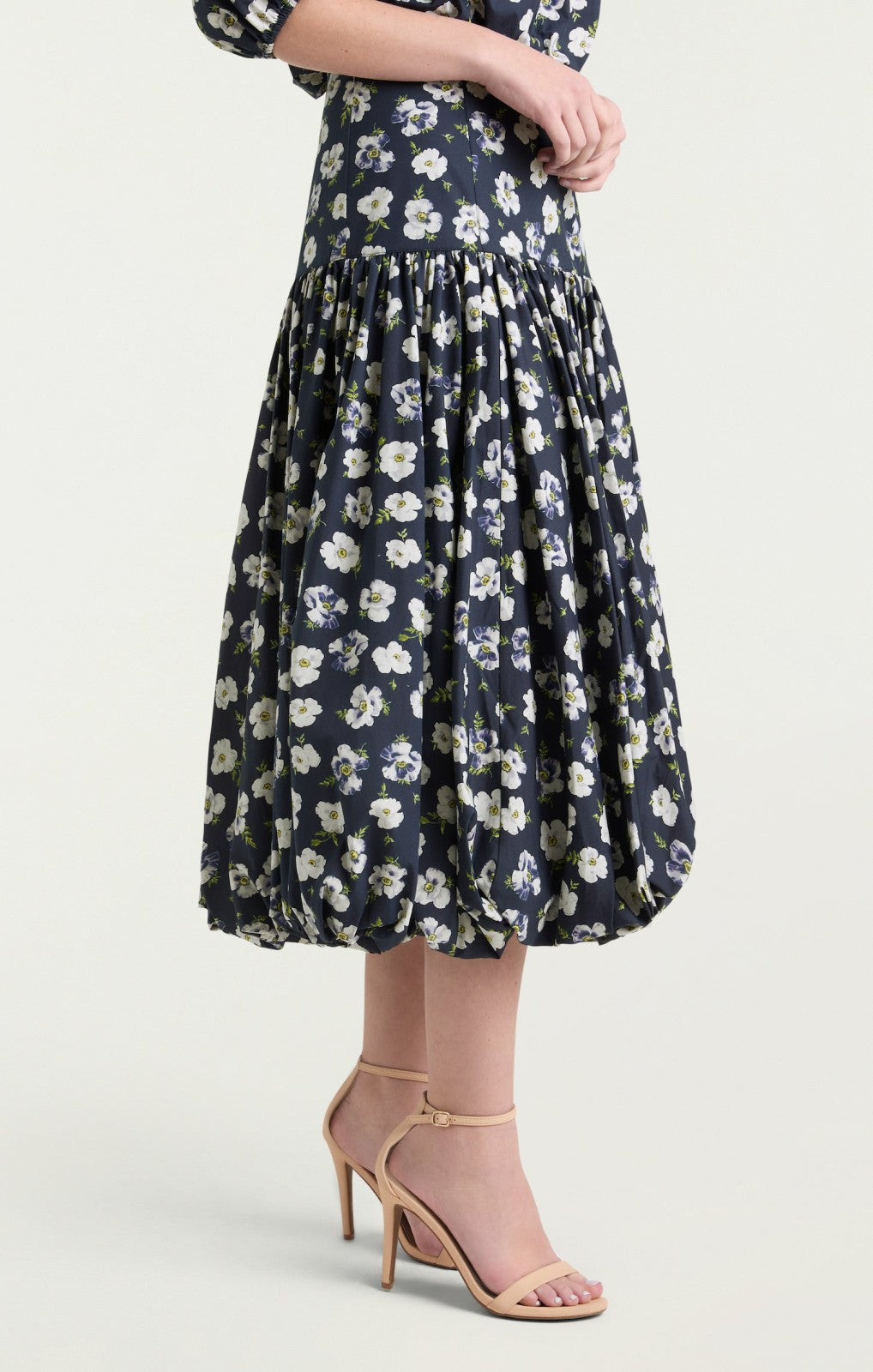 Women Mini Tossed Poppies Ellah Skirt Navy Multi