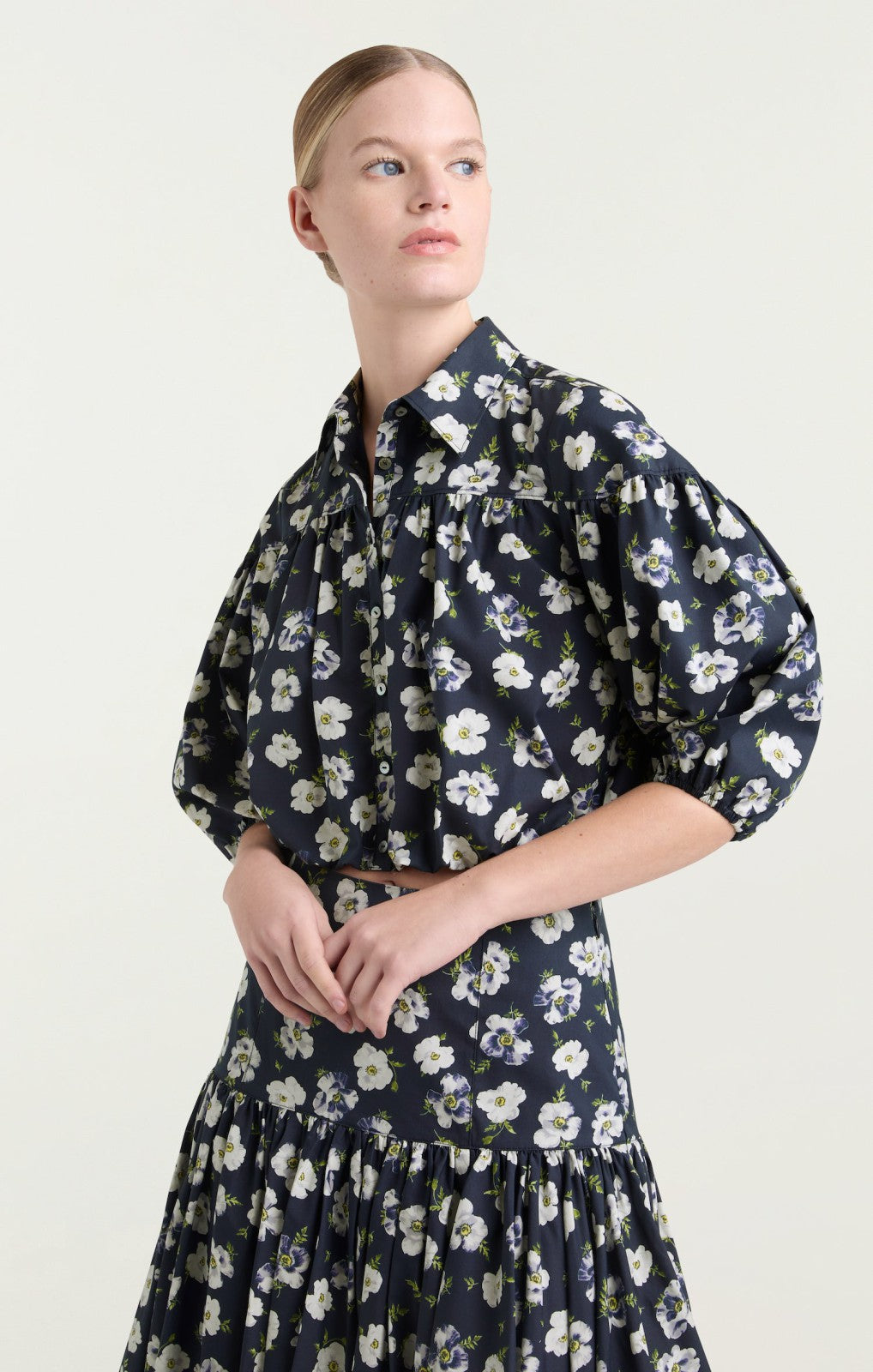 Women Mini Tossed Poppies Elysa Top Navy Multi