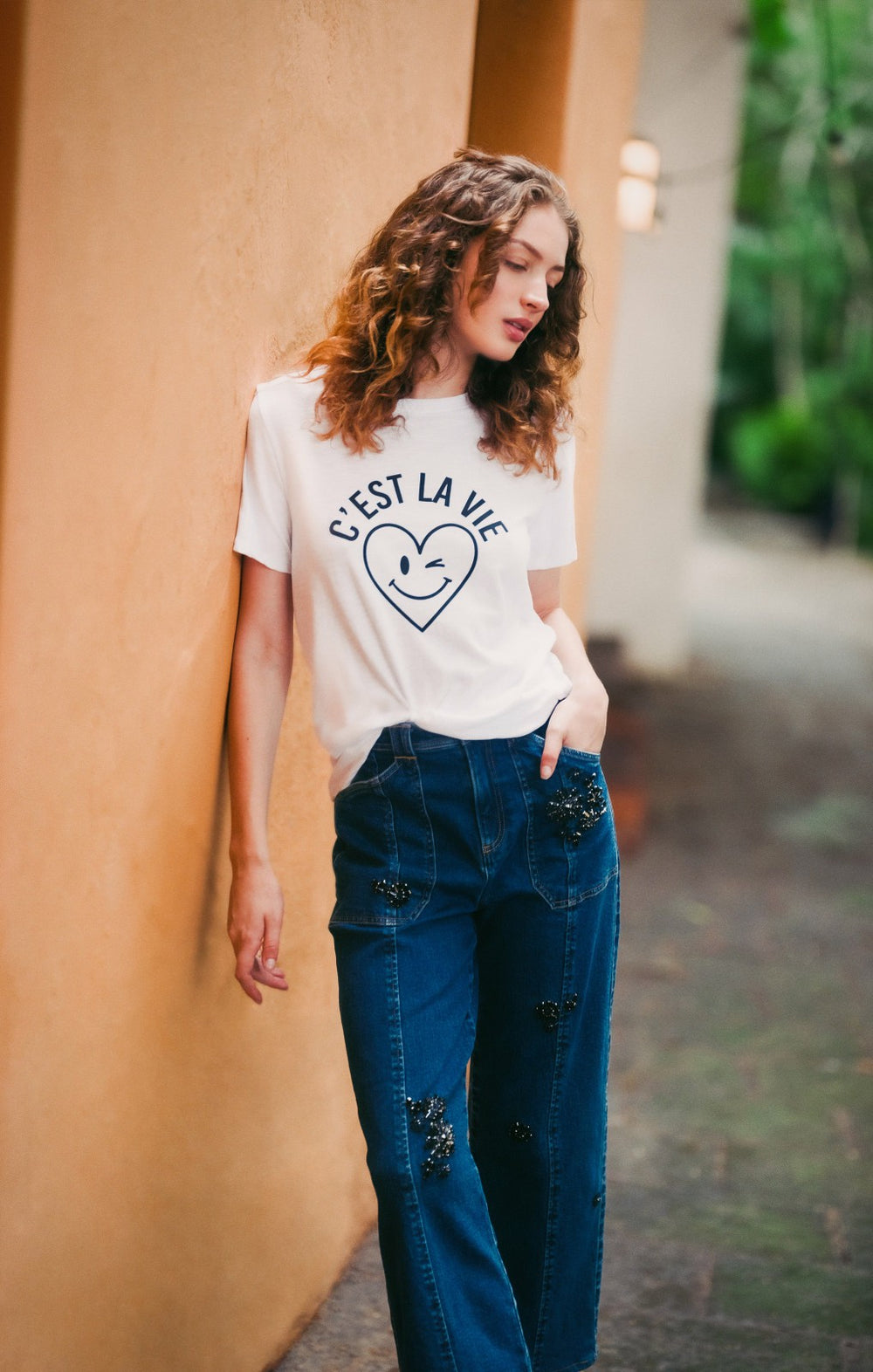 Women C'est La Vie Heart Smiley Tee White/Navy