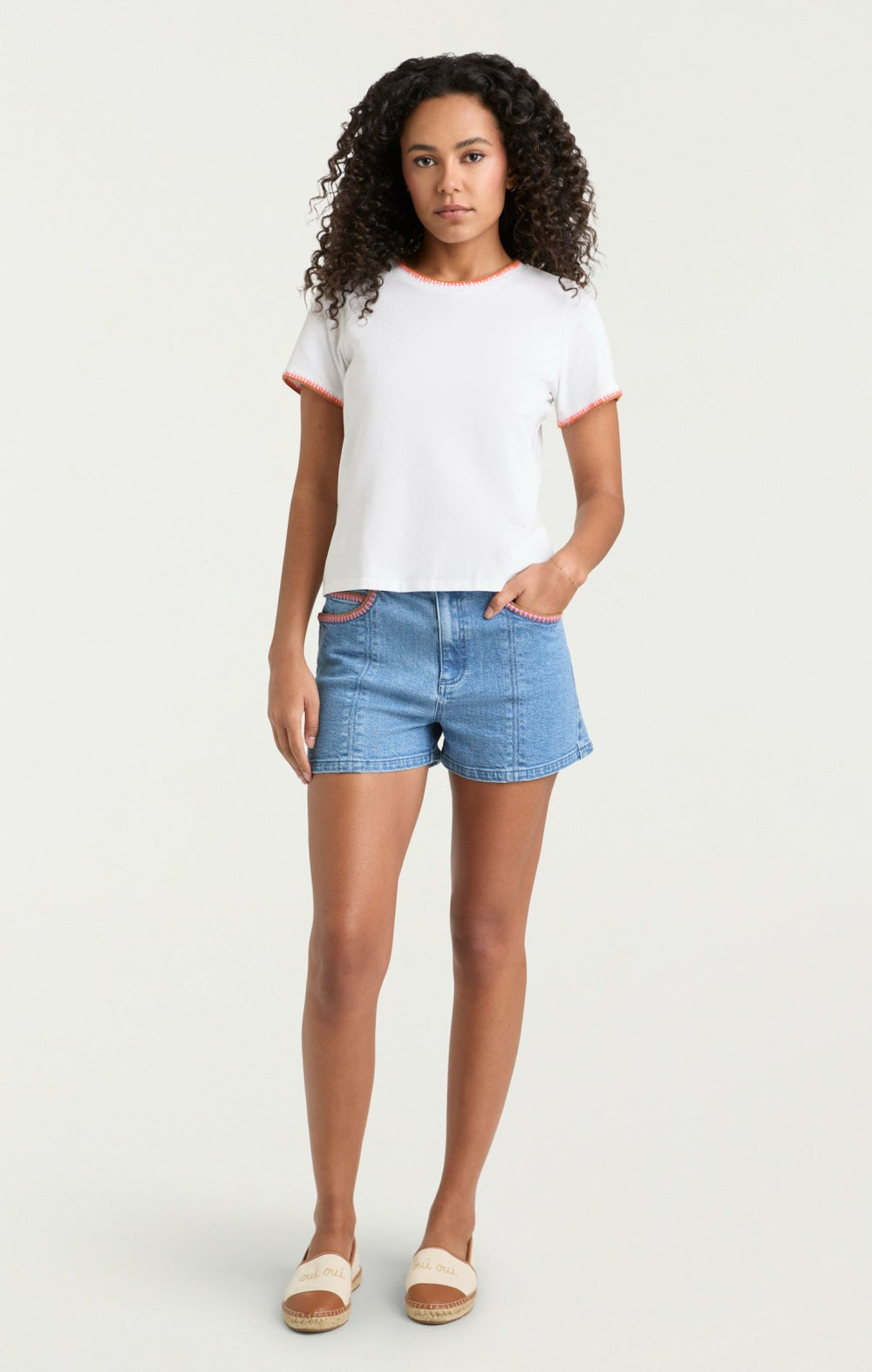 Women Crochet Shrunken Tee White/Carnation Multi
